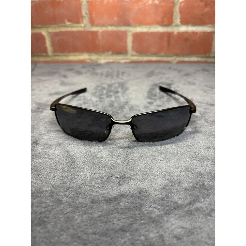 Revo Sunglasses Efflux Ti Titanium Frame Used RE 8002-01 125 61 17